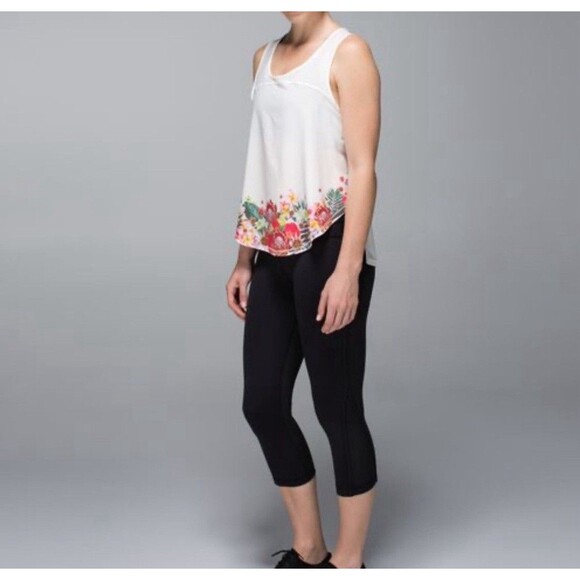 Lululemon Tank Top Women M* Beige Floral Run Split Singlet Workout Feminine Gym - Picture 2 of 9